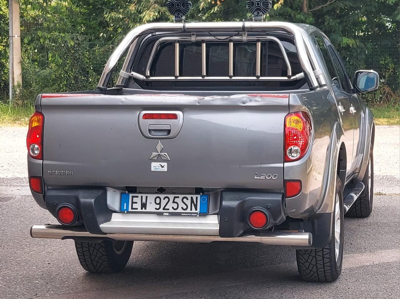 Mitsubishi L200 2.5 DI-D Double Cab Invite