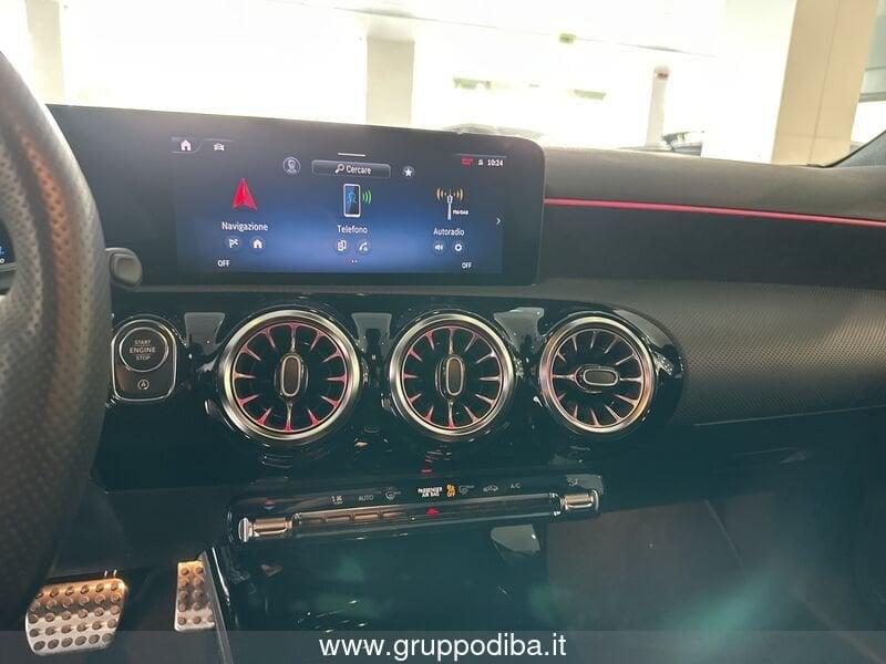 Mercedes-Benz Classe A - W177 2023 A 180 d AMG Line Premium auto