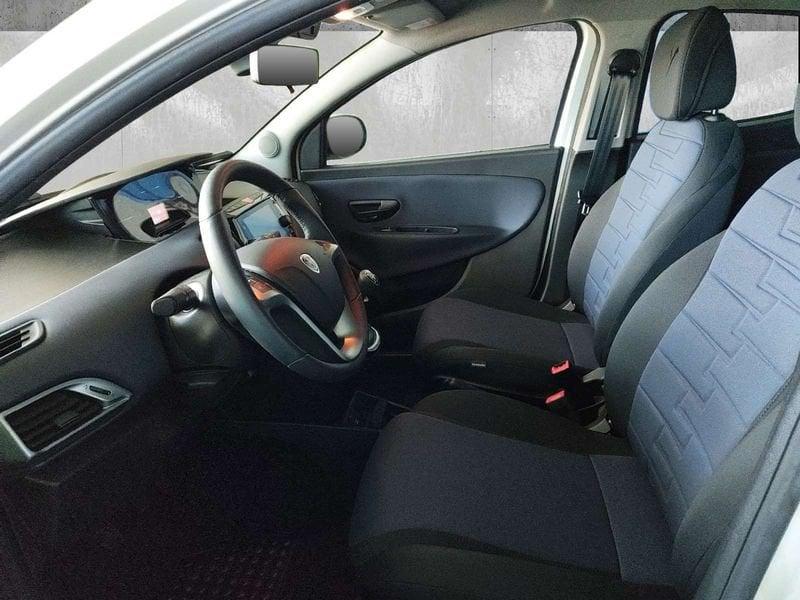 Lancia Ypsilon 1.0 firefly hybrid Gold Plus s&s 70cv 5p.ti