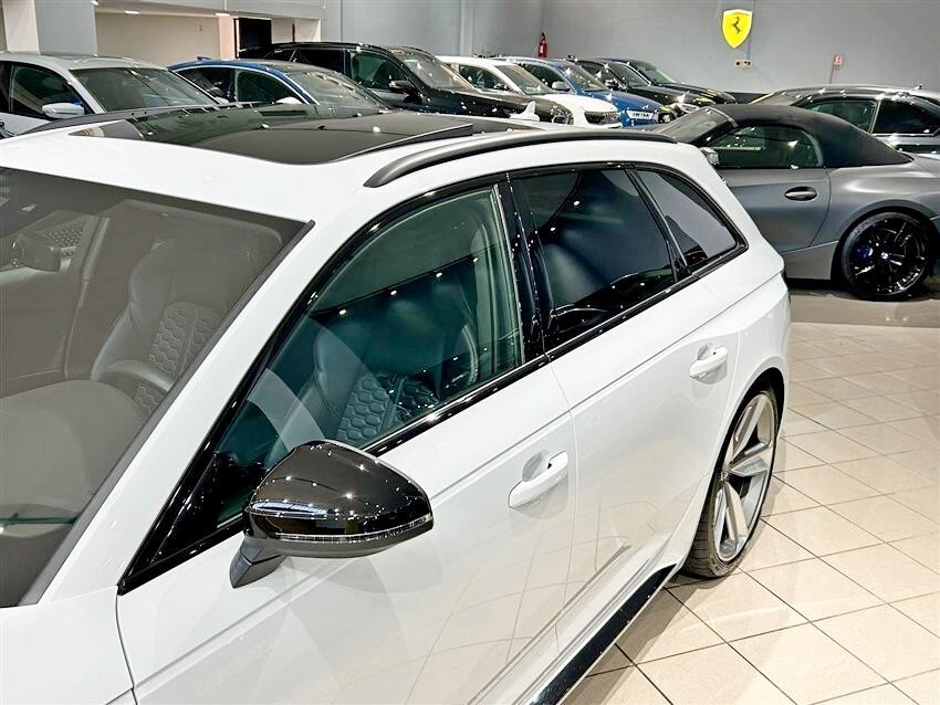Audi RS 4 Avant