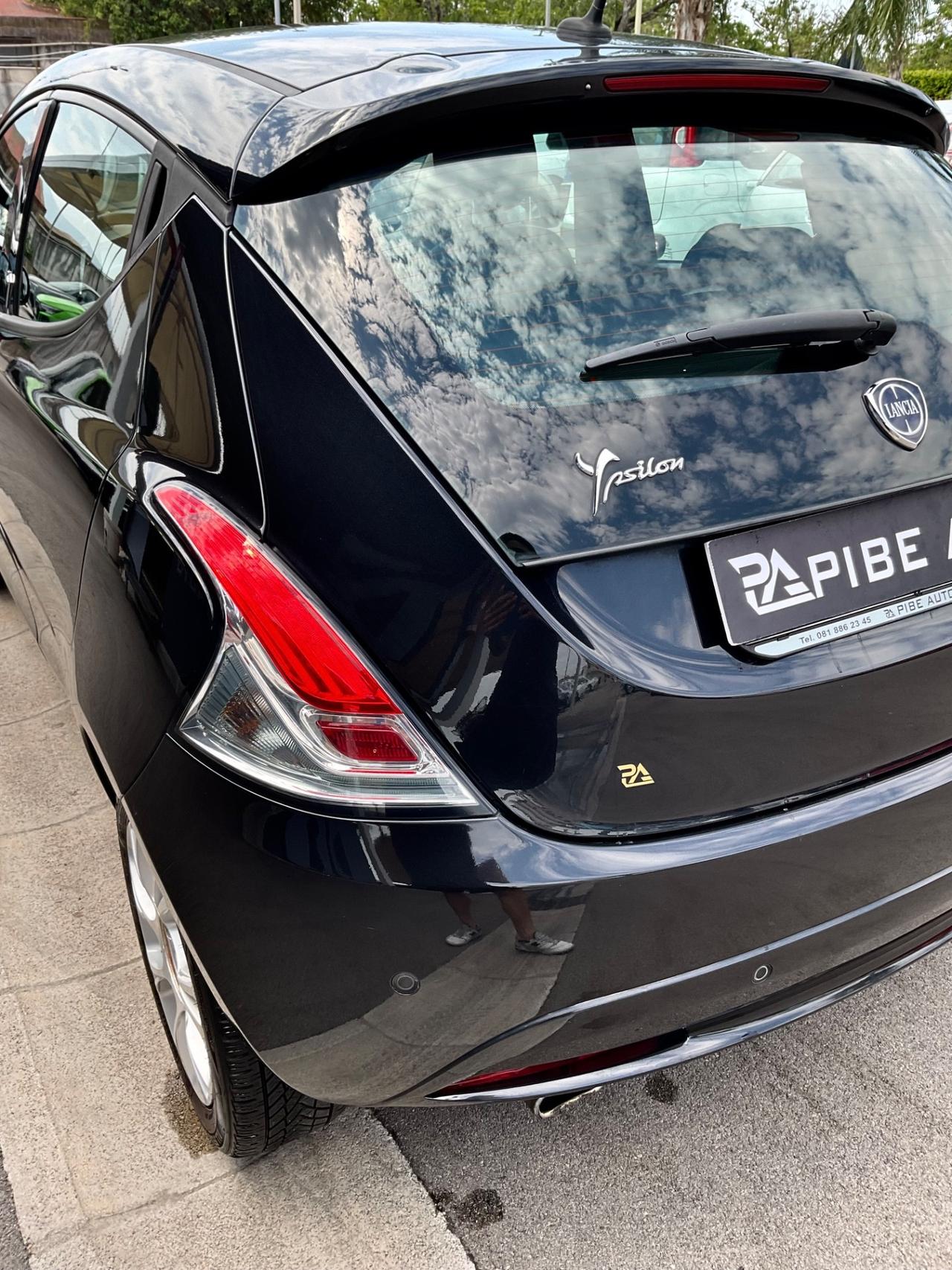 Lancia Ypsilon 1.2 69 CV 5 porte Platinum