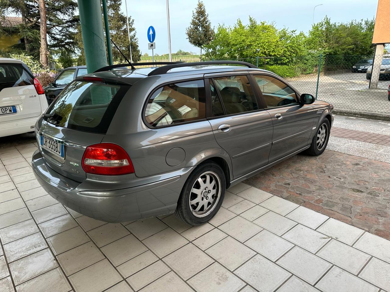 Jaguar X-Type SW 2000 TDI (12 RATE)