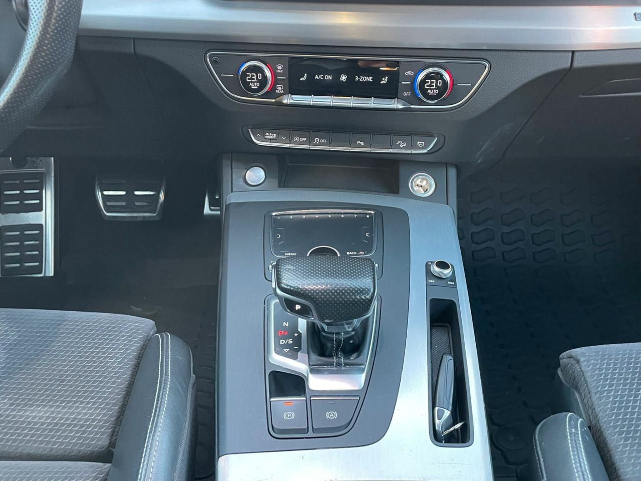 Audi Q5 40 TDI quattro S tronic S Line plus