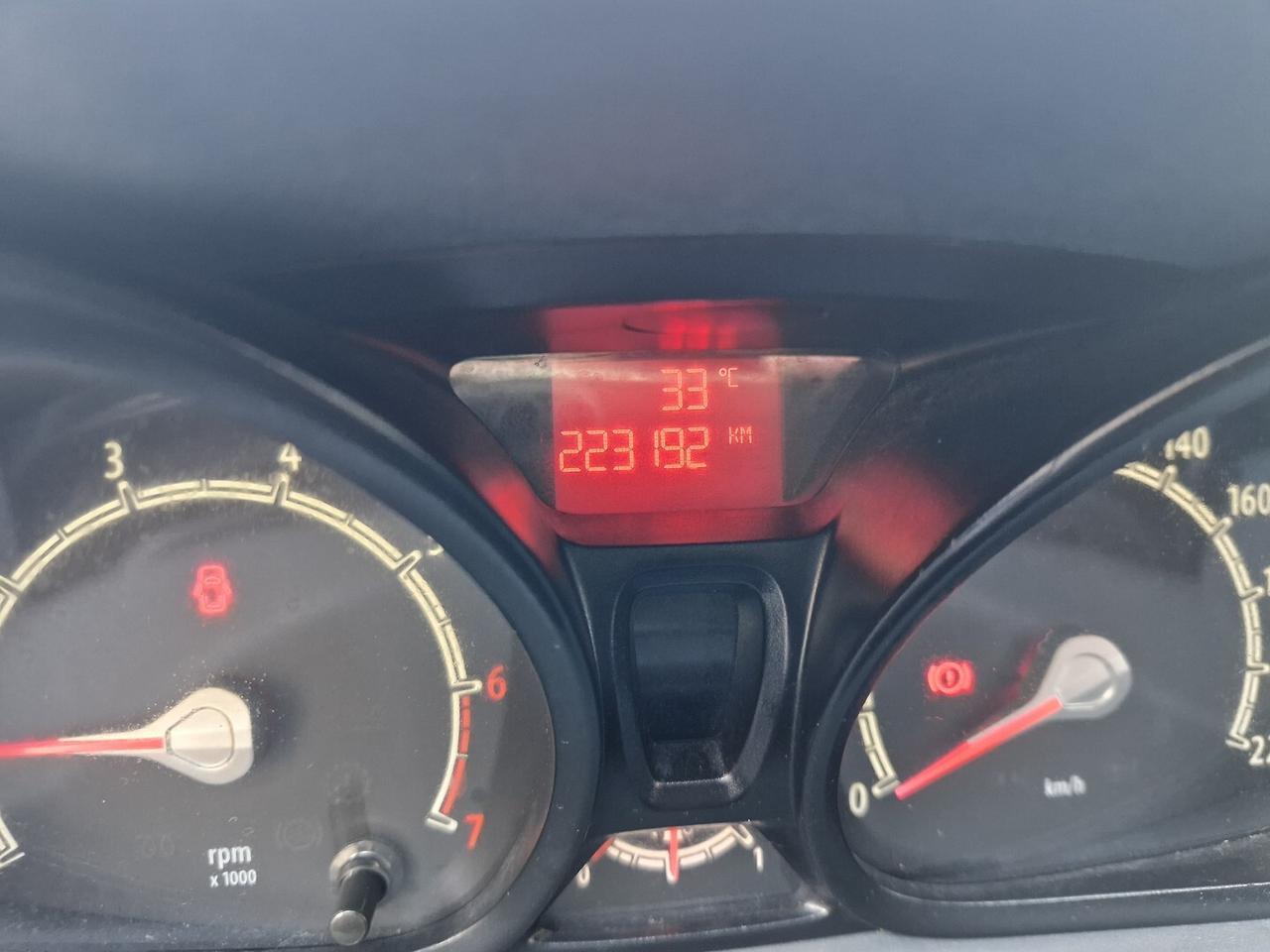FORD FIESTA 1.4 BENZINA GPL CASA MADRE TITANIUM