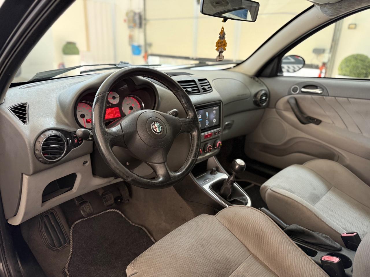 Alfa Romeo 147 1.9 JTD (120) 5 porte Exclusive