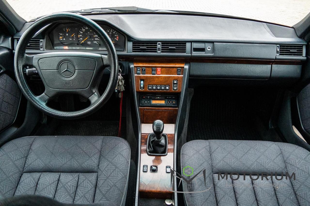 Mercedes E 200 W124 2.0 16v 136CV - ISCRITTA ASI