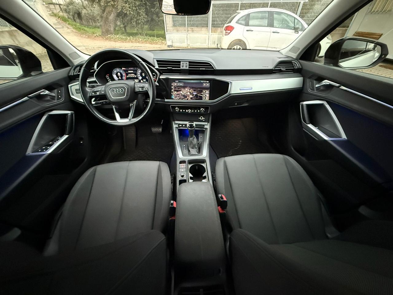 Audi Q3 35 TDI quattro Business