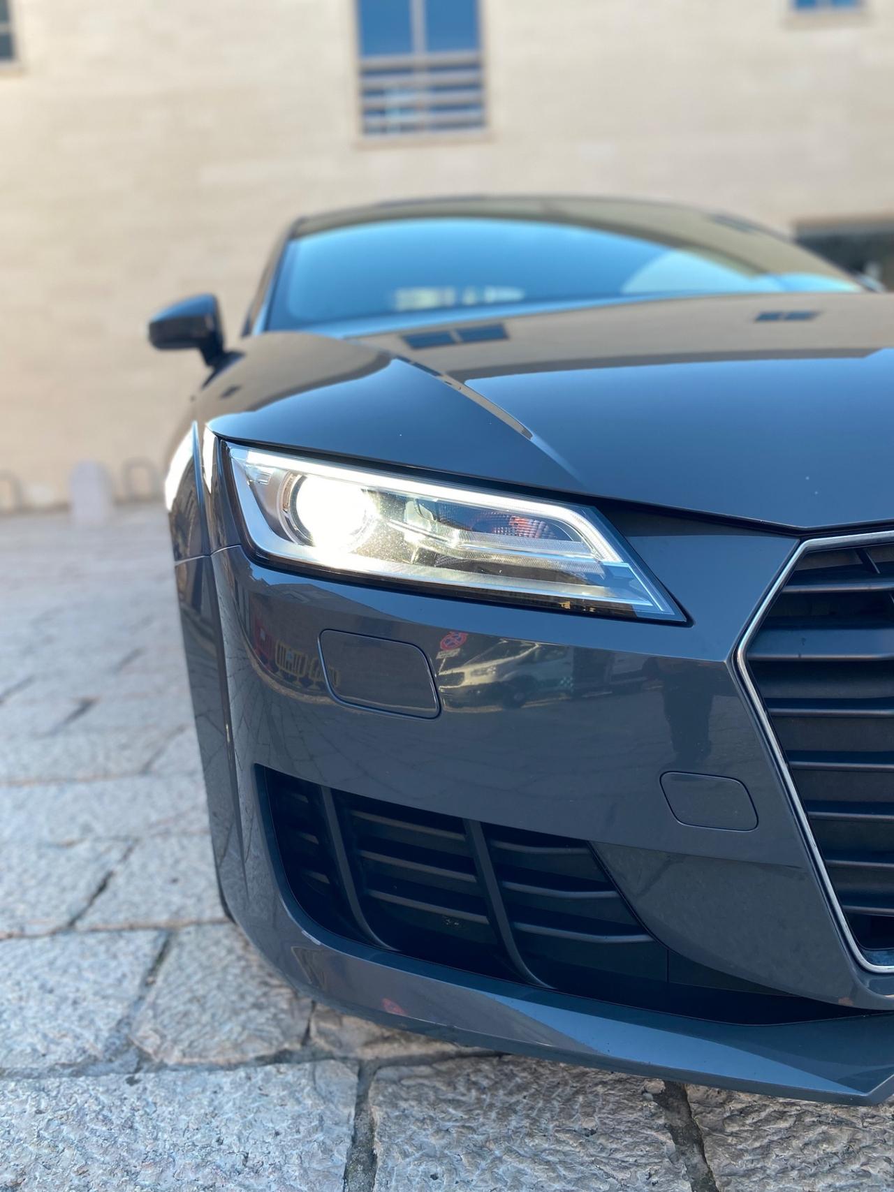 Audi TT Coupé 1.8 TFSI S line