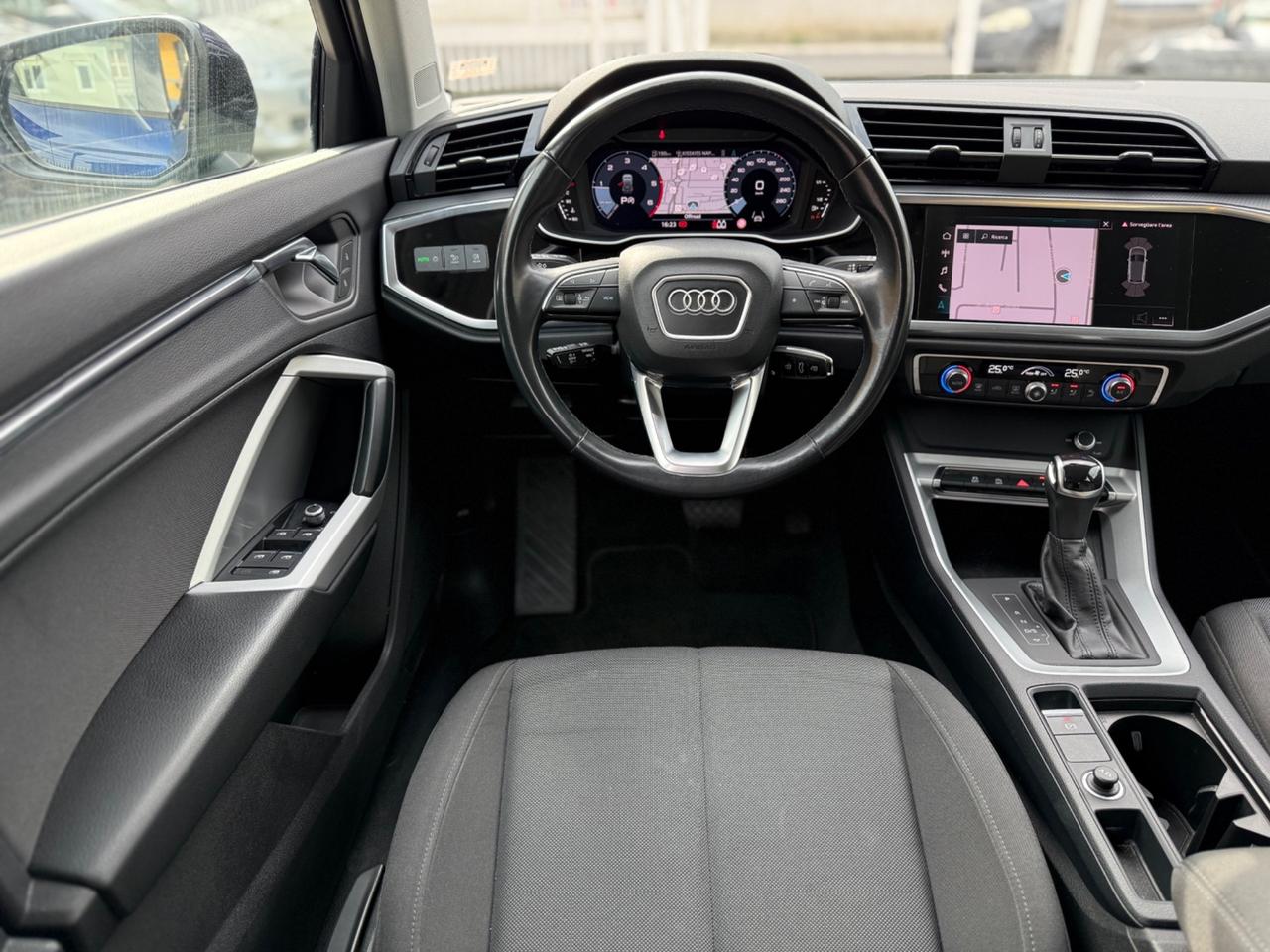 Audi Q3 35 TDI S tronic Business Advanced