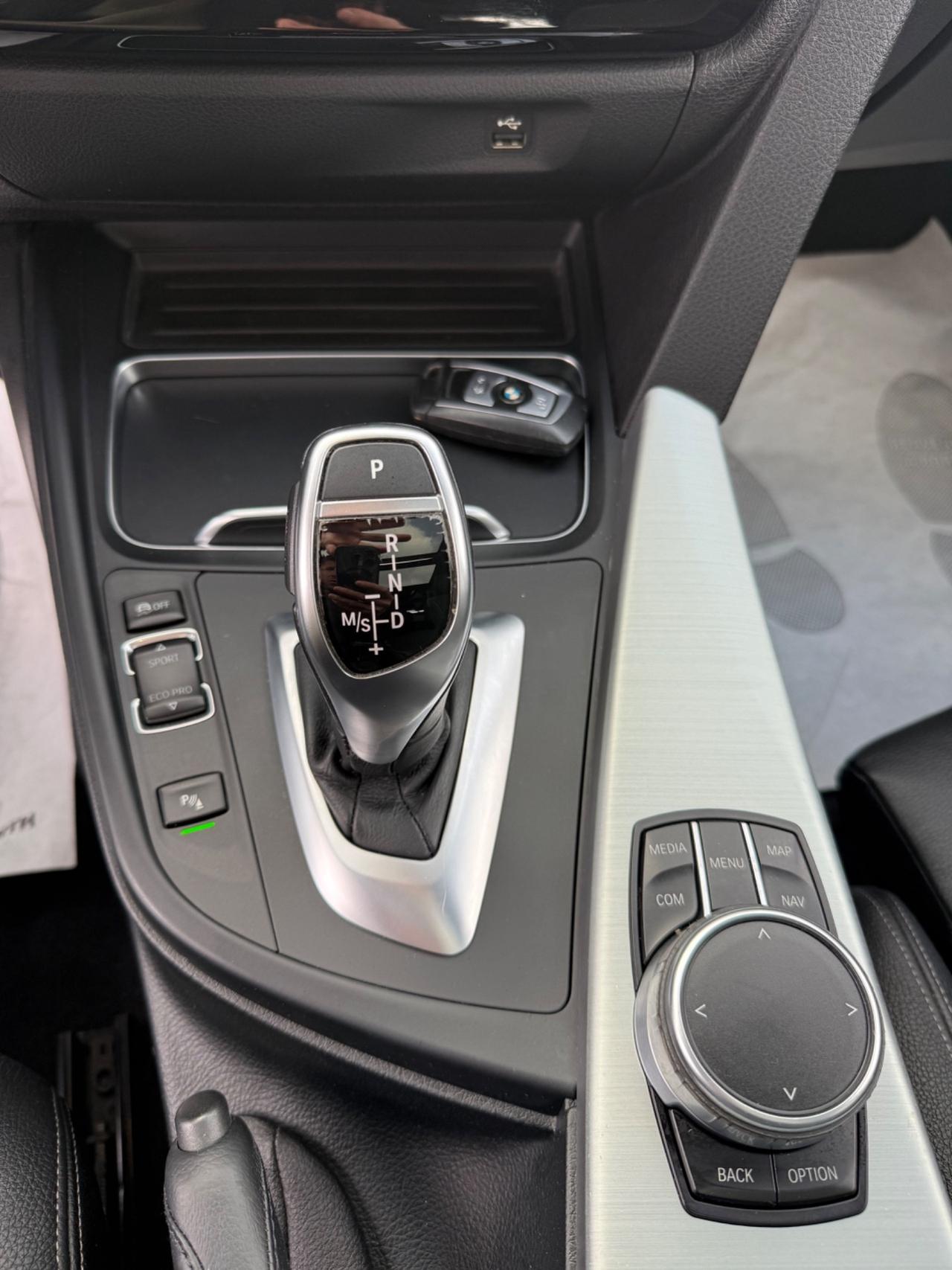 Bmw 320d xDrive Touring Luxury TETTO APRIBILE