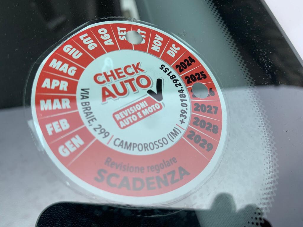 PEUGEOT 208 PURE TECH 82CV 5P 1.2 BENZ