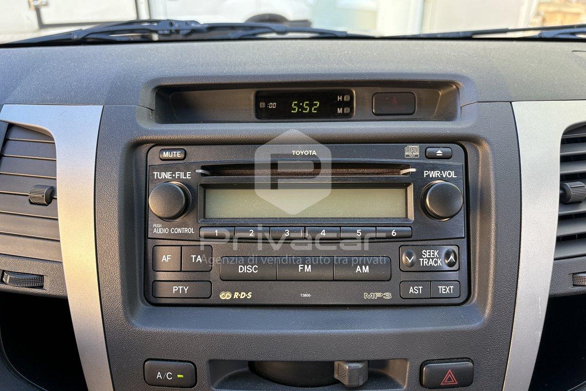 TOYOTA Hilux 2.5 D-4D 4WD 2p. Extra Cab SR