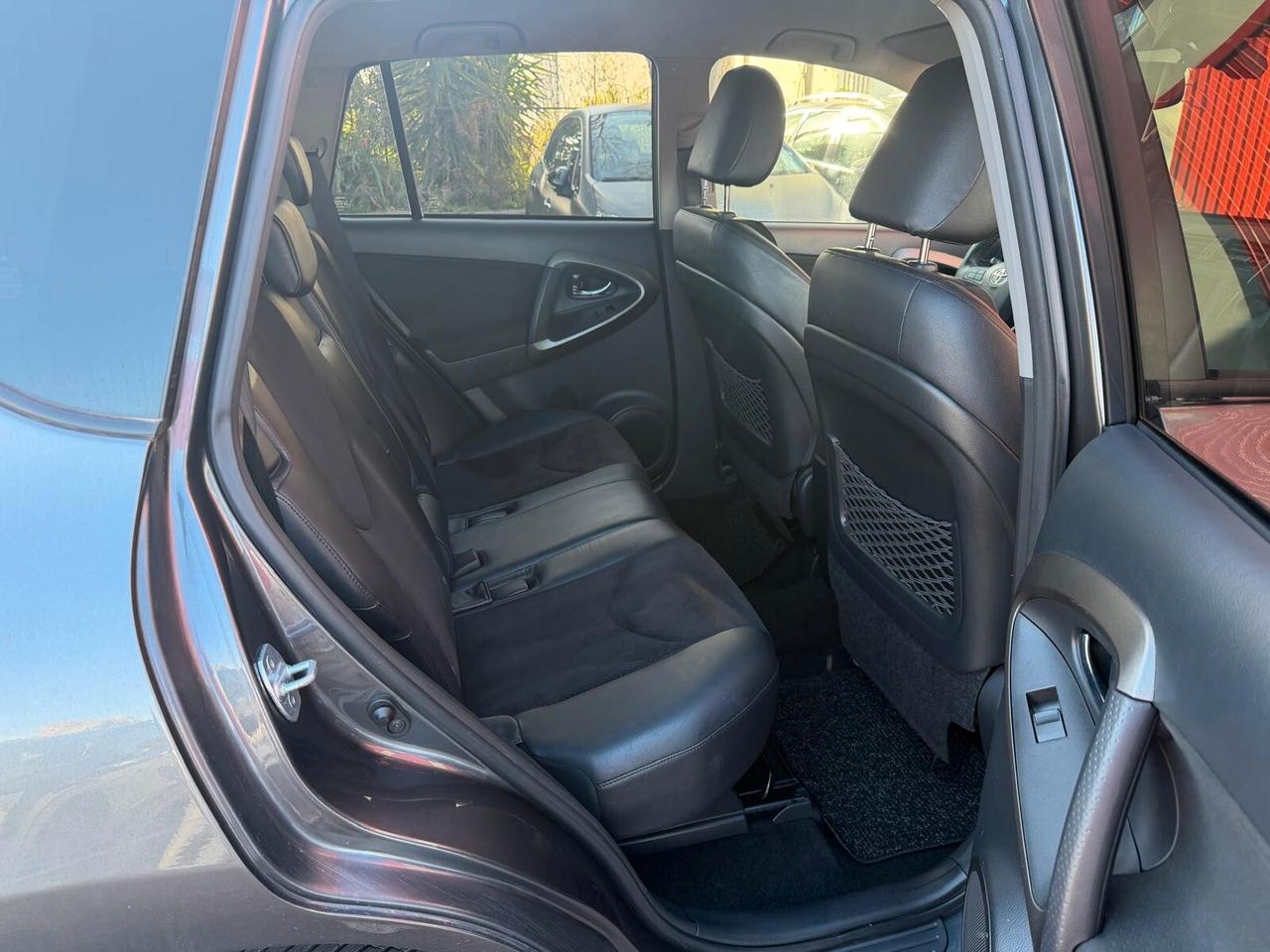 Toyota RAV 4 RAV4 Crossover 2.2 D-4D 150 CV DPF Exclusive