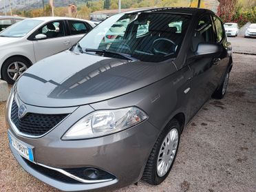 Lancia Ypsilon 1.2 69 CV 5 porte Unyca