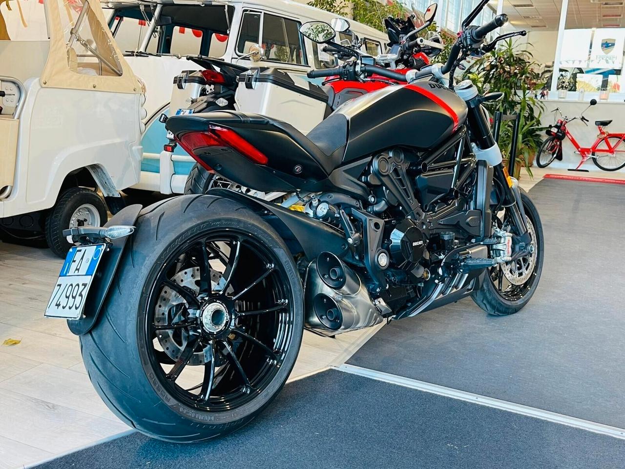 Ducati Diavel