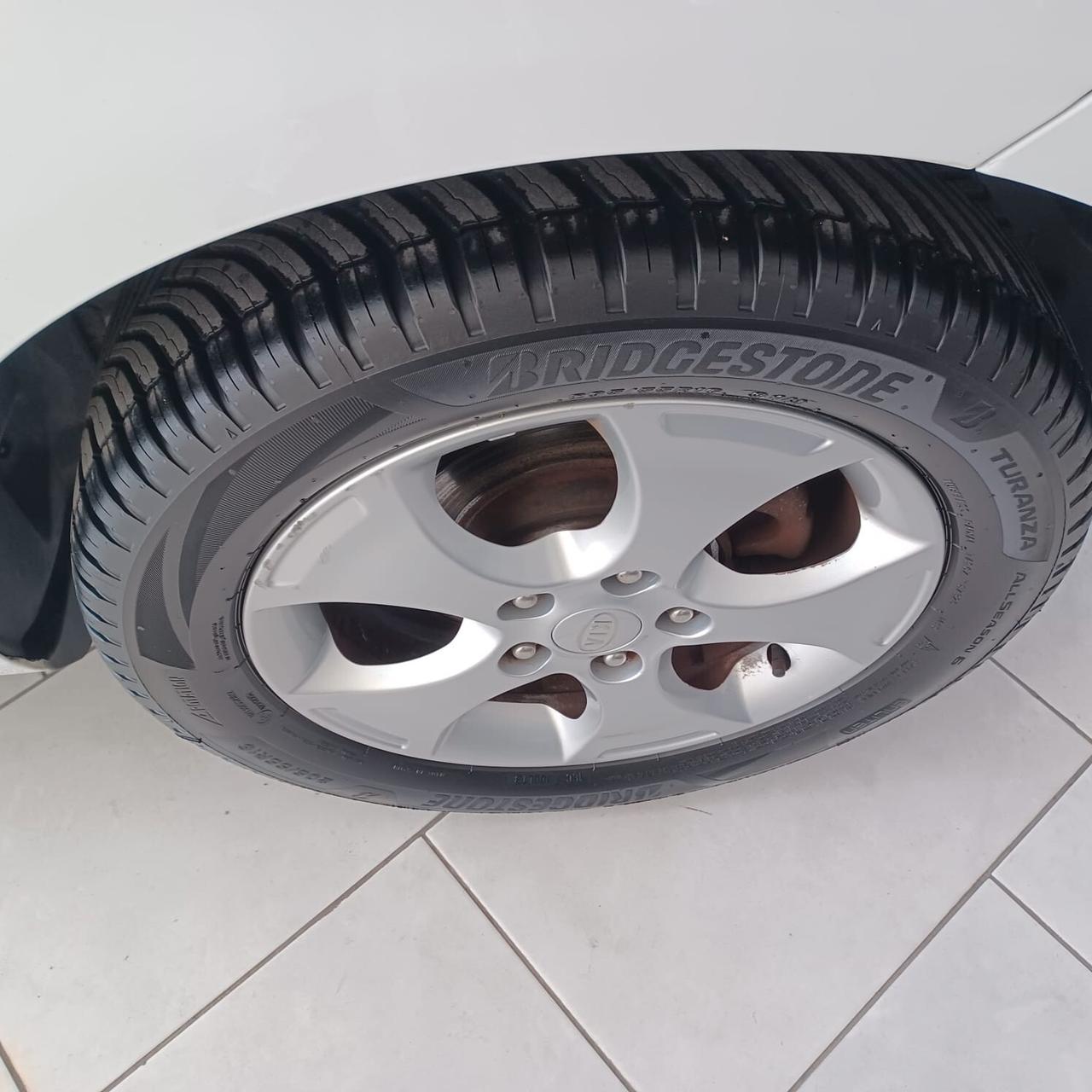 148.588KM KIA VENGA 1.4 BEN CONSERVATA