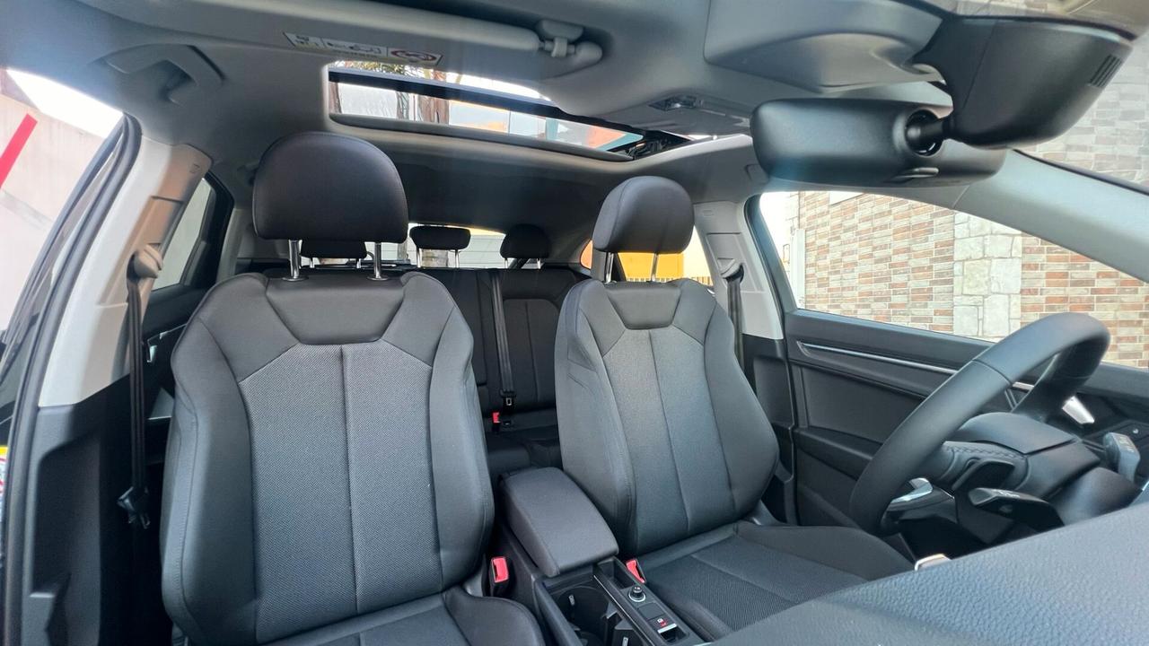 AUDI Q3 SPB 35 TDI S-LINE KM0 2024 TETTO APRIBILE