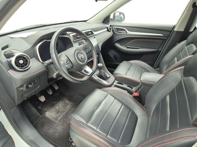 MG ZS Benzina MG ICE 1.5L MT LUX Dover White DARK interior