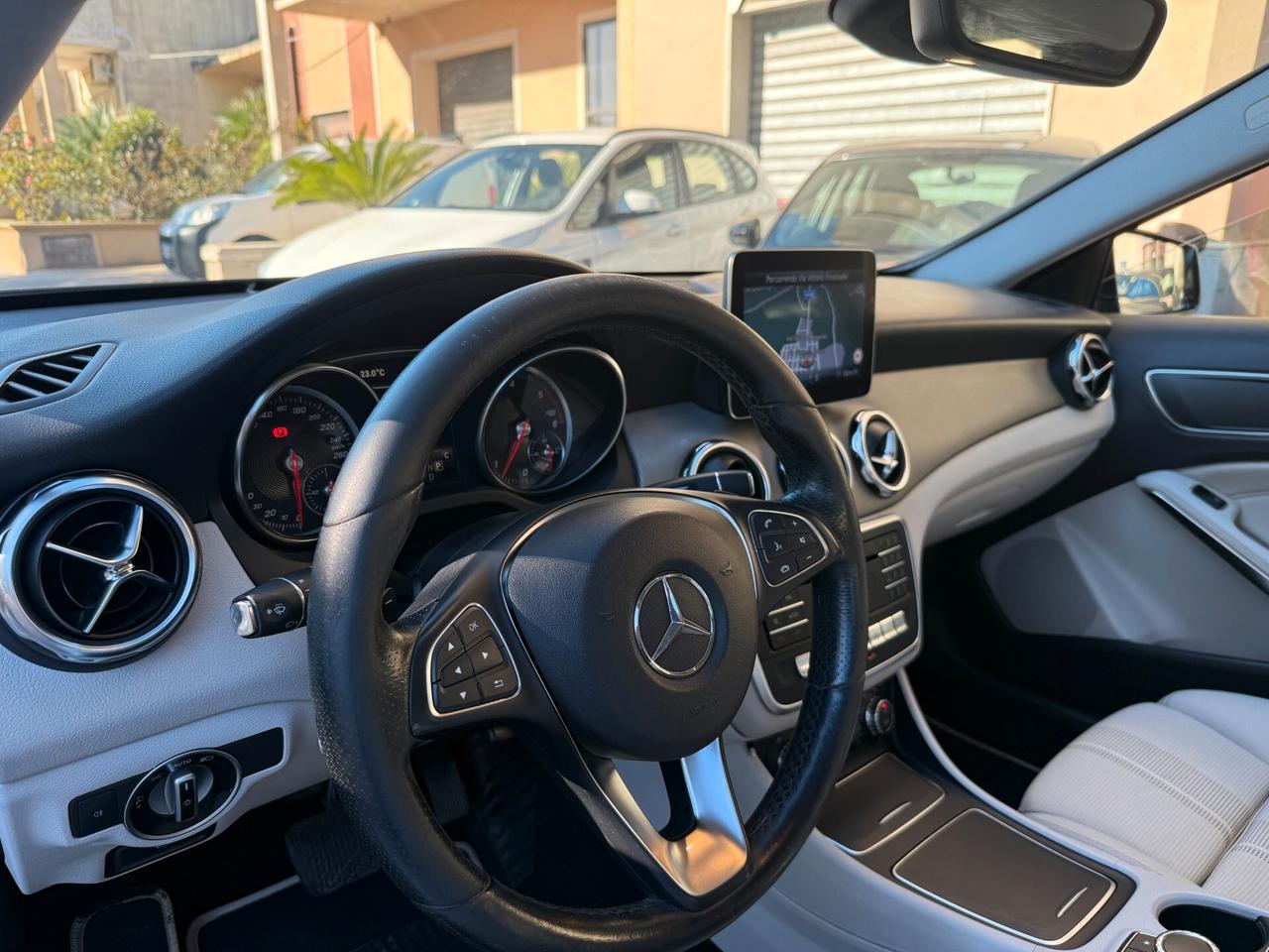 Mercedes-benz GLA 200d