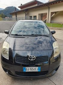 Toyota Yaris 1.0 5 porte Sol NEOPATENTATI