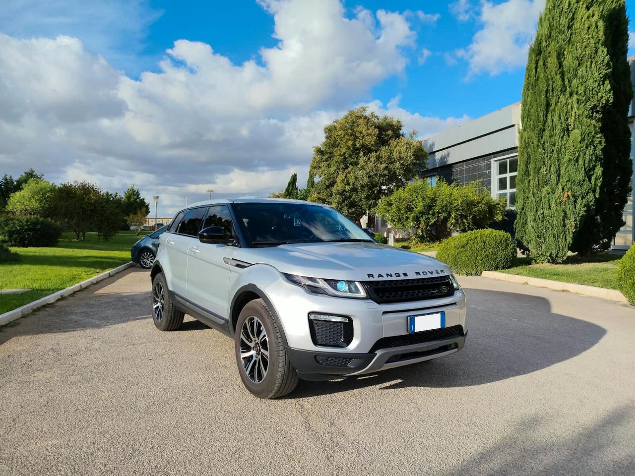 Land Rover Range Evoque 2.0 TD4 150 CV 5p. SE