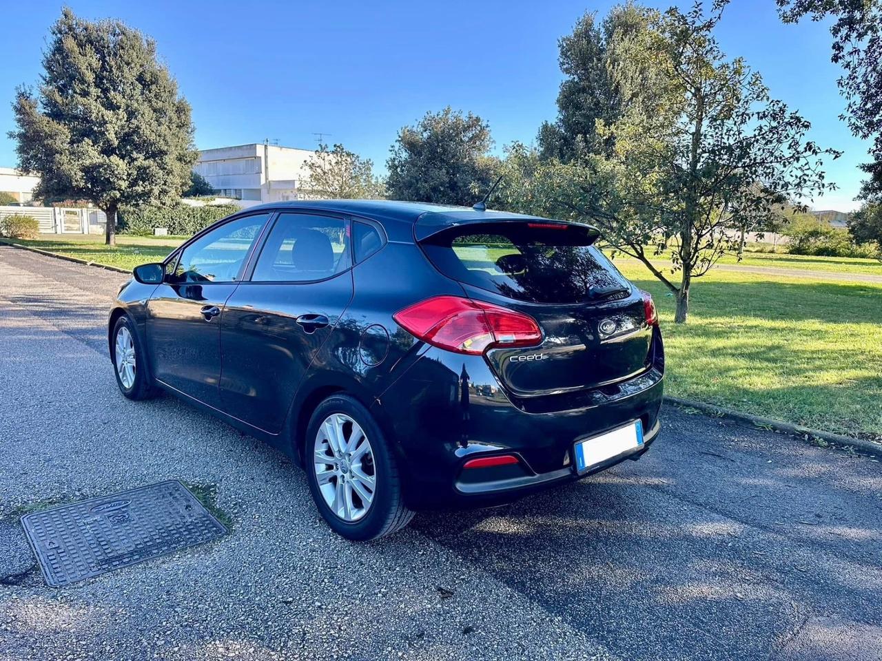 Kia Ceed cee'd 1.4 GPL 5 porte Active 75.000
