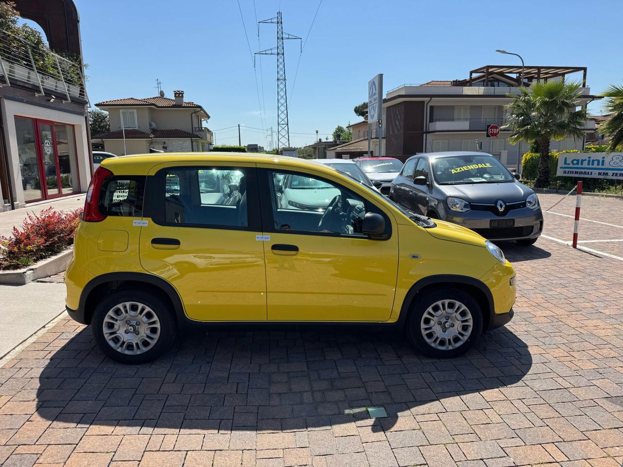 Fiat Panda 1.0 FireFly S&S Hybrid PREZZO PROMO 13.990,00 TUA A 173,00 EURO AL MESE 0 ANTICIPO 0 MAXIRATA