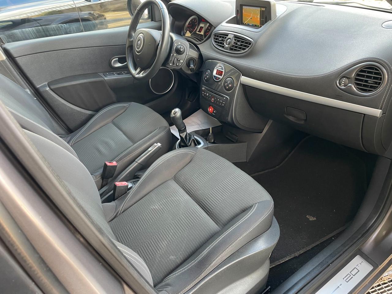 Renault Clio 1.2 5P Live! TAGLIAD DISTRIBUZIONE NEOPATENTATI