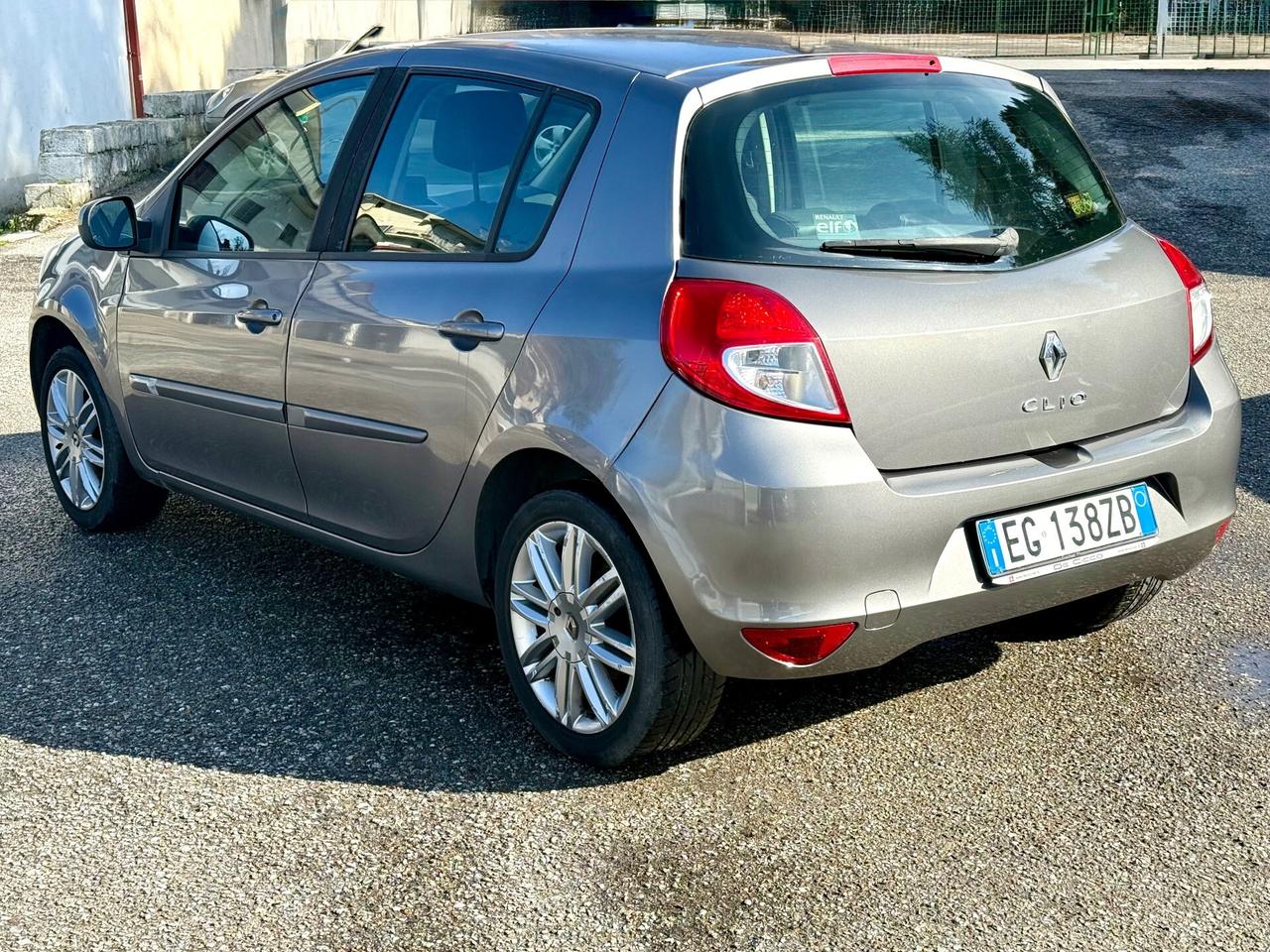 Renault Clio 1.2 16V 5 porte Live!