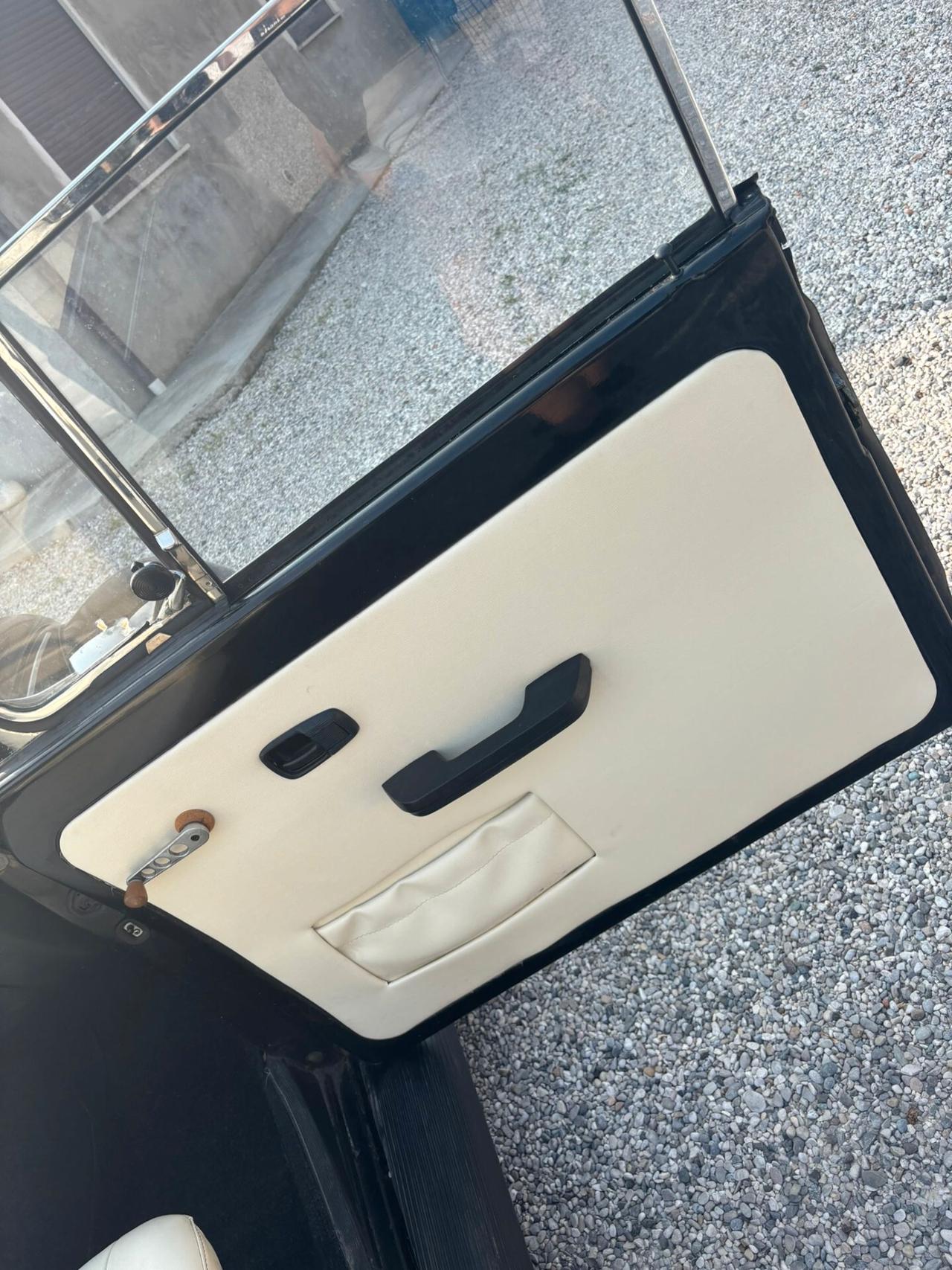 Volkswagen Maggiolino Cabrio