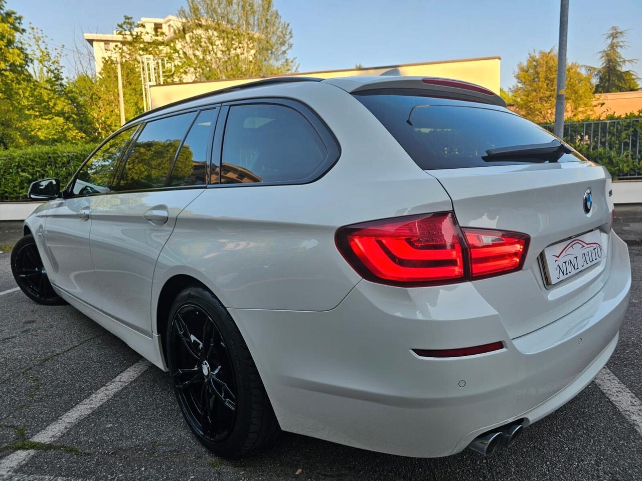 Bmw 520d 184cv Touring Futura*Pelle*Navi*Tetto*Pdc*19*