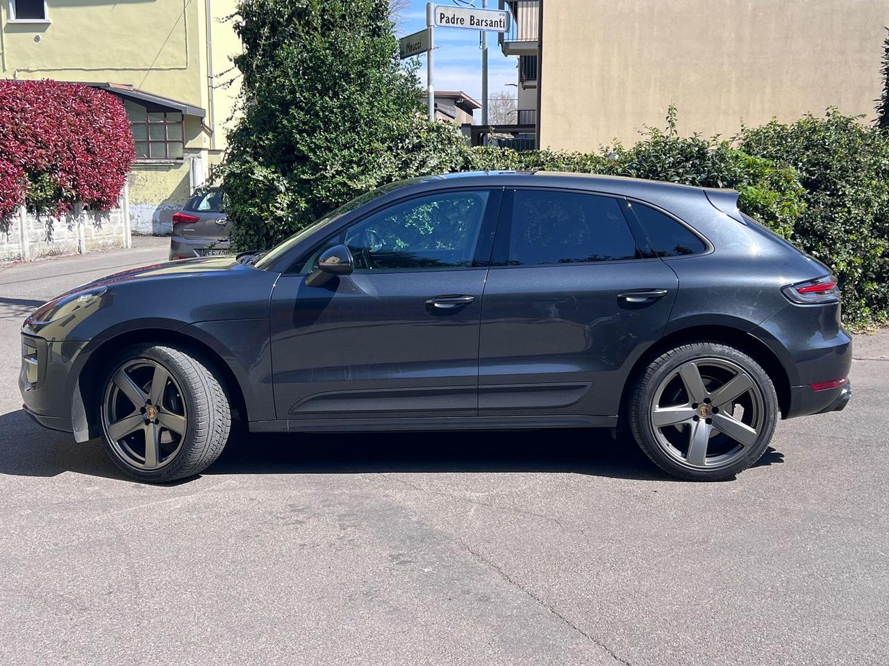 Porsche Macan 2.0 #10291
