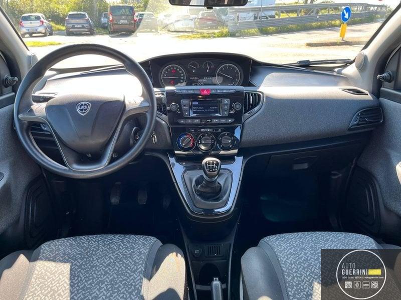 Lancia Ypsilon Ypsilon 1.0 FireFly 5 porte S&S Hybrid Ecochic Silver