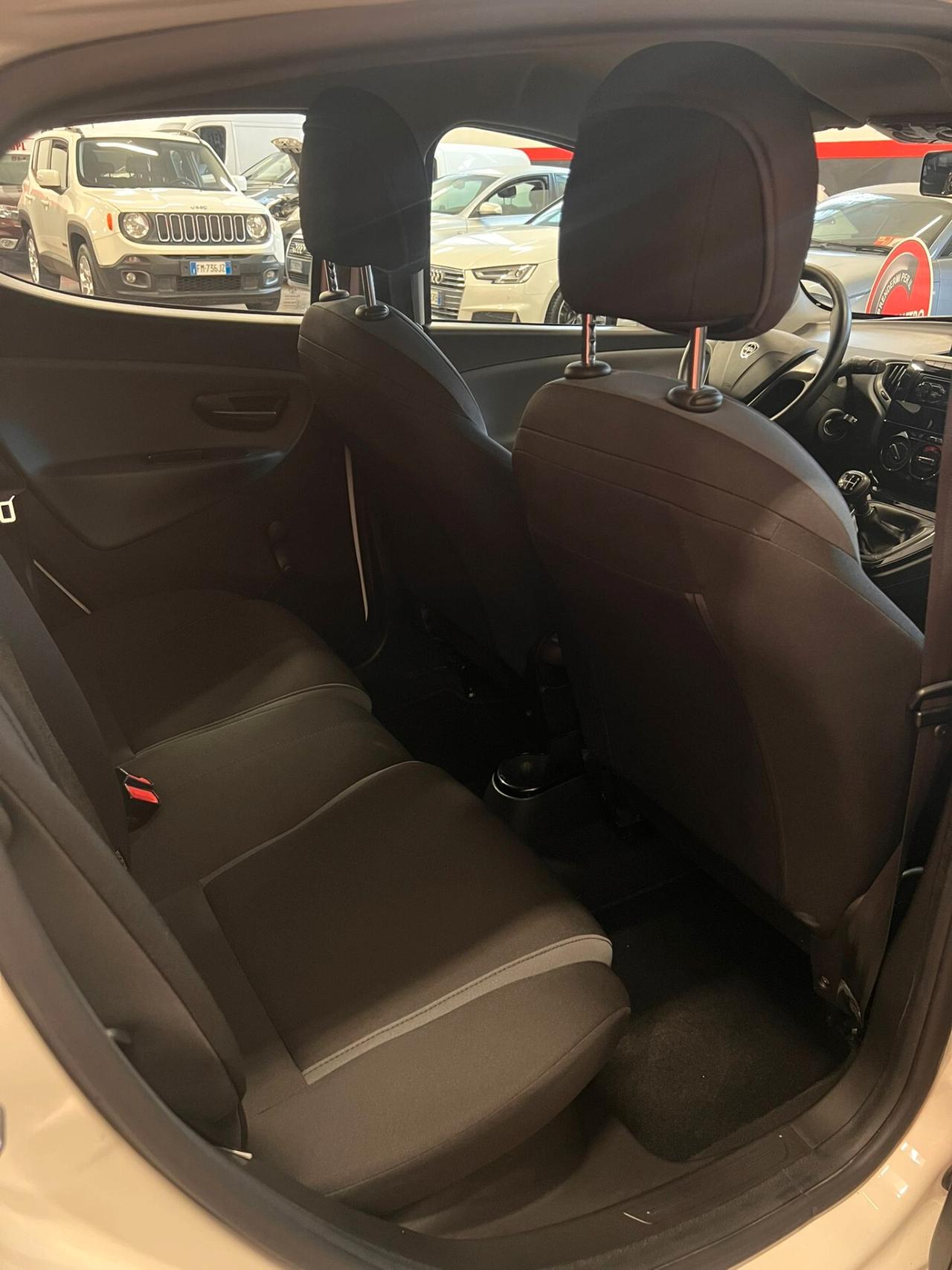 Lancia Ypsilon 1.3 MJT 16V 95 CV 5 porte S&S Platinum