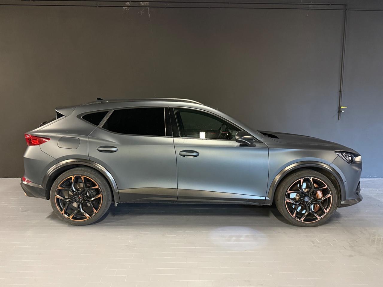 Cupra Formentor 2.5 TSI 4Drive DSG VZ5 Taiga Grey