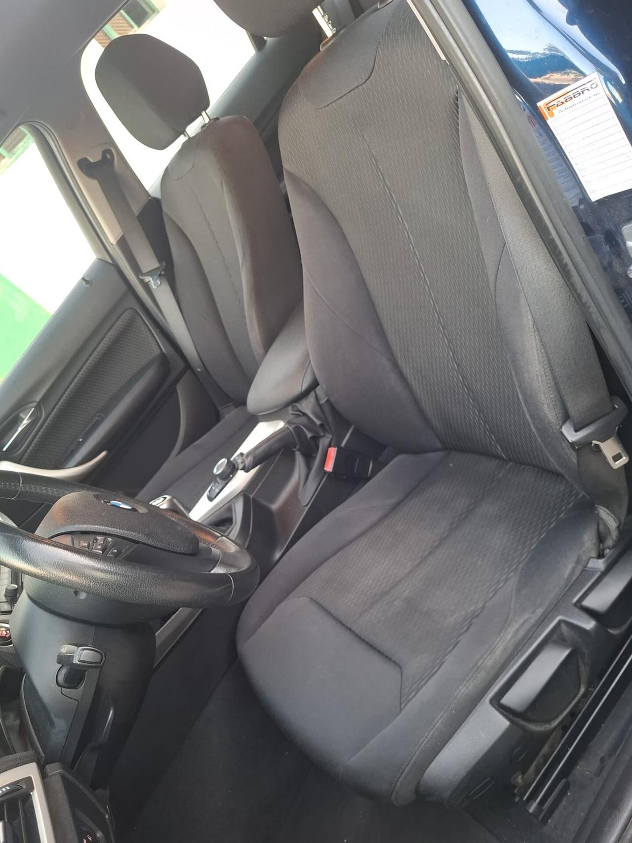 Bmw 114 114d 5p. Unique