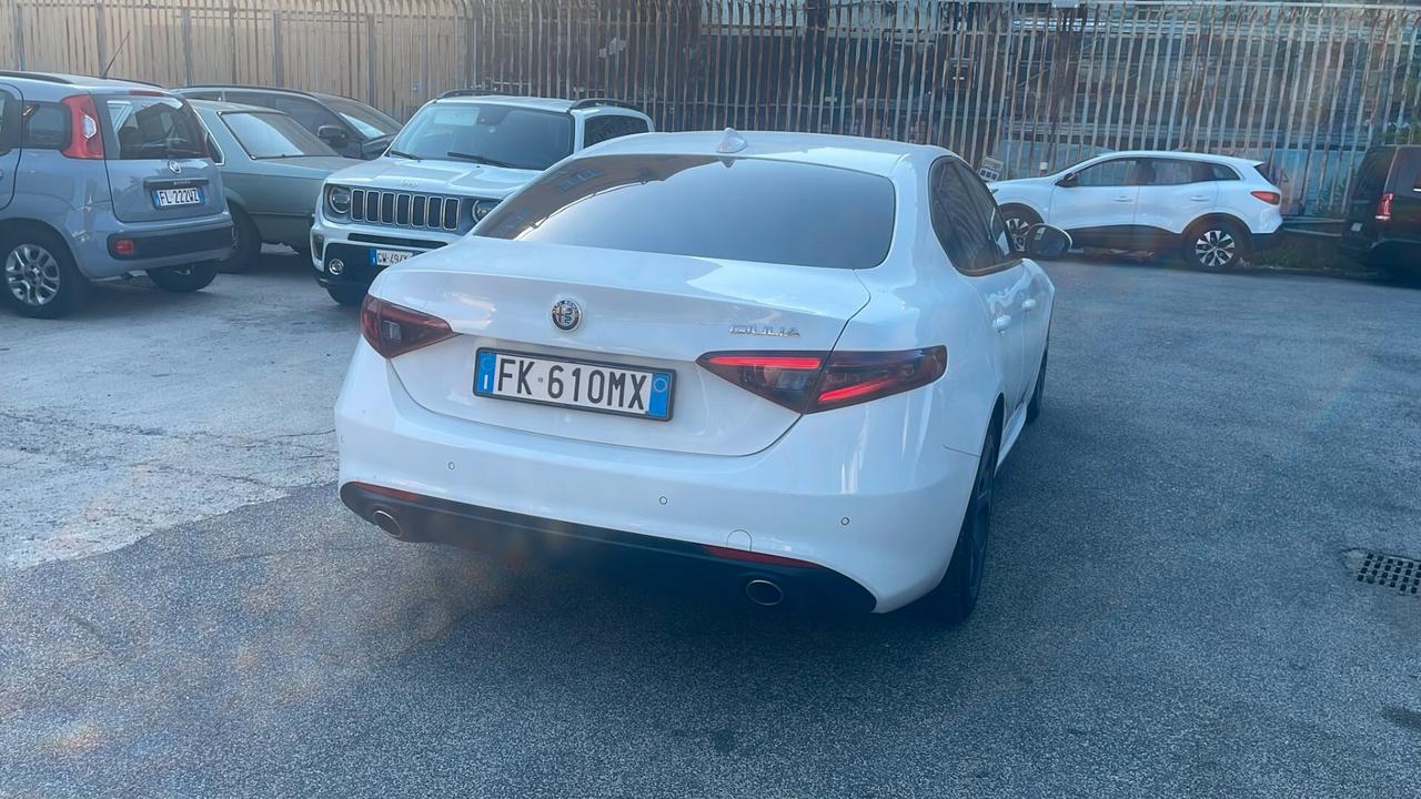 Alfa Romeo Giulia 2.2 Turbodiesel 180 CV Super