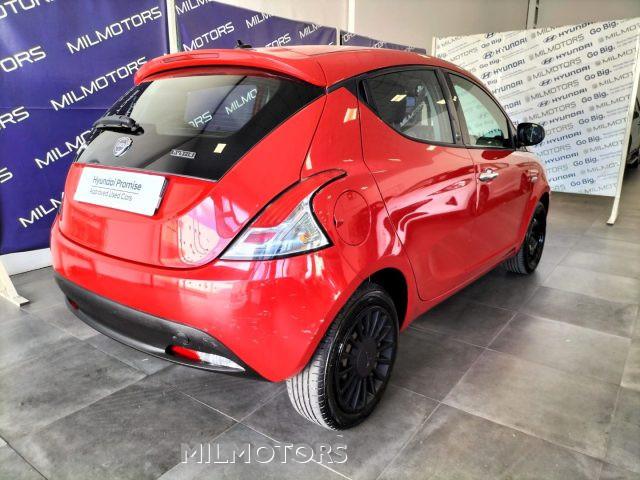 LANCIA Ypsilon 1.0 FireFly 5 porte S&S Hybrid Ecochic Silver