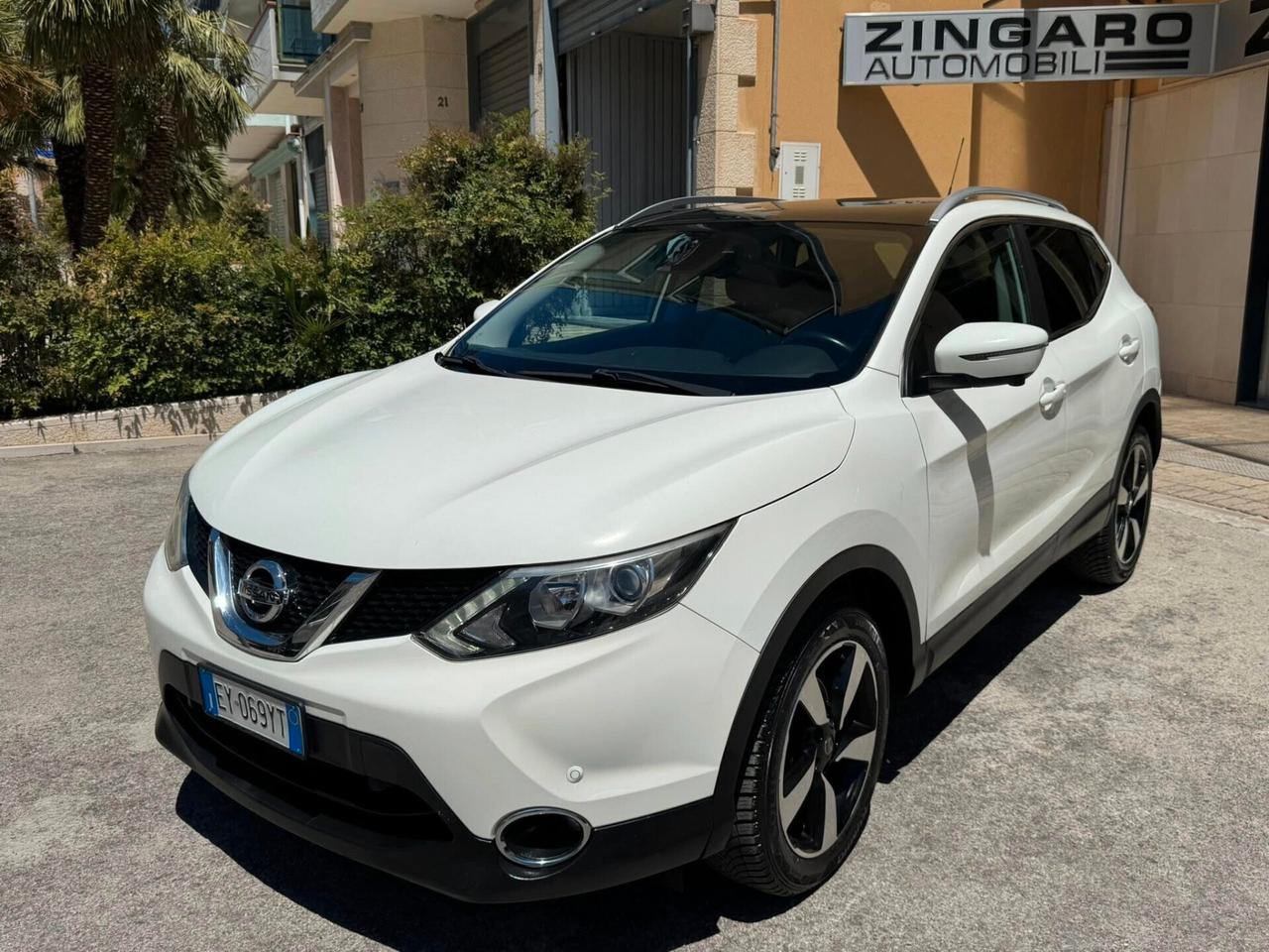 NISSAN QASHQAI 1.5 DCI 110 CV. TETTO+NAVI+RETROCAMERA