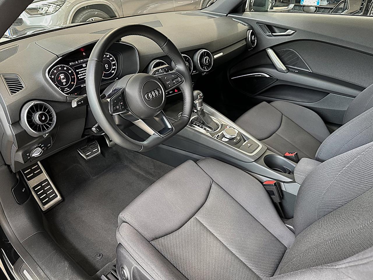 Audi TT Coupe 45 2.0 tfsi s-tronic-Matrix-19"-Camera-Carplay-Keyless
