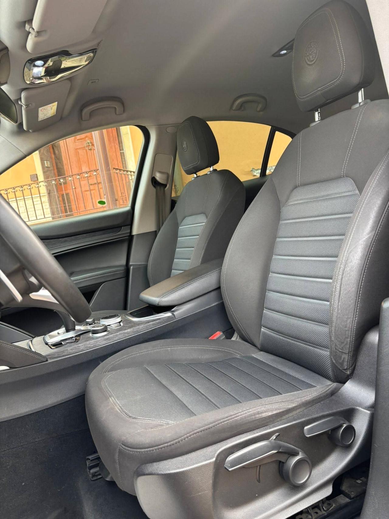 Alfa Romeo Stelvio 2.2 Turbodiesel 160 CV AT8 RWD Super