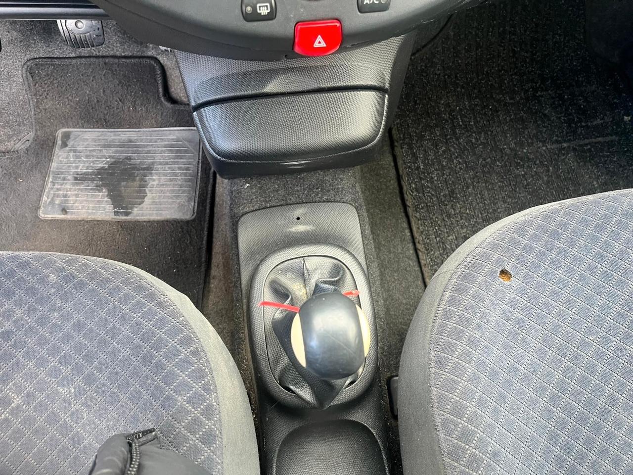 Nissan Micra 1.2 16V 5 porte Visia