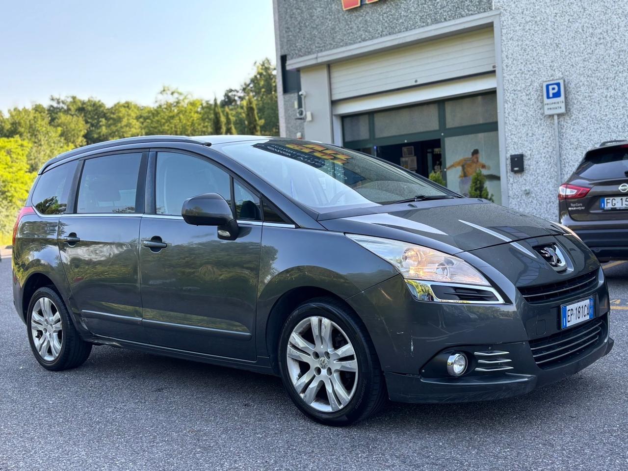 Peugeot 5008 1.6 HDi 115CV Active