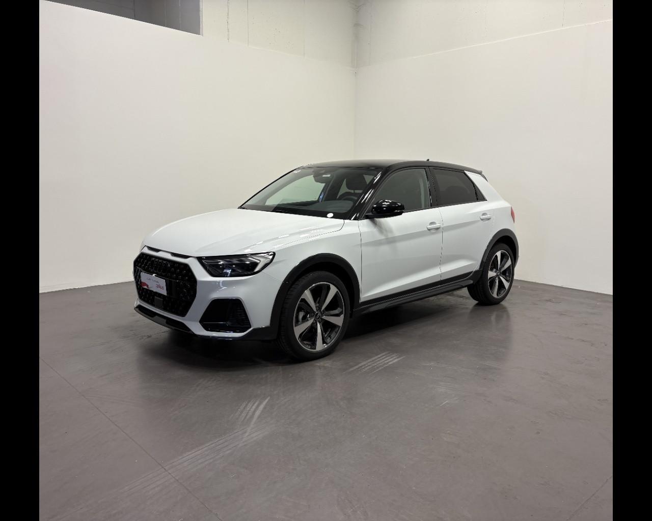 AUDI A1 ALLSTREET 30 TFSI S-TRONIC IDENTITY CONTRAST