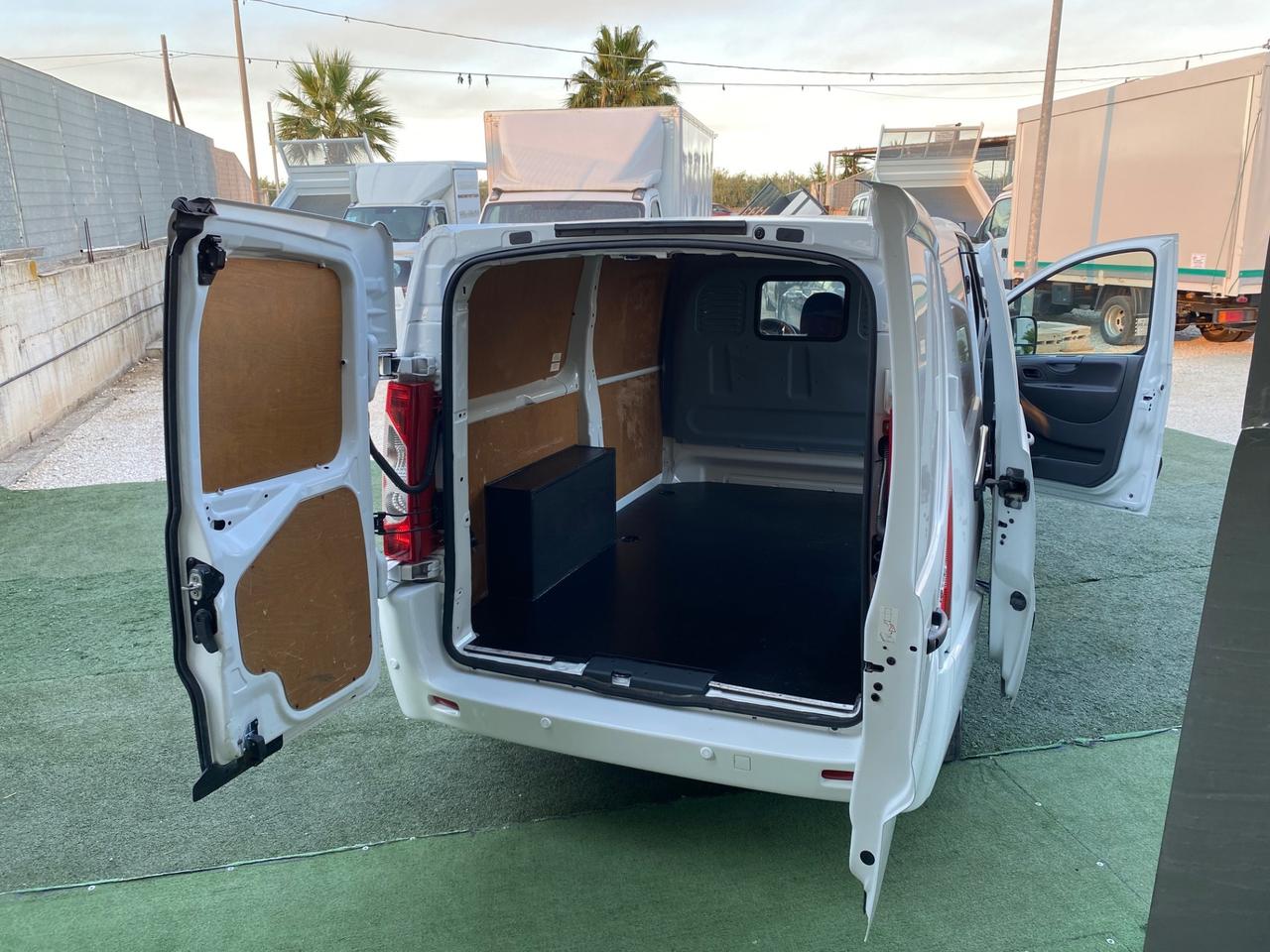 Fiat Scudo Lungo 2.0 Diesel 3 Posti 2015