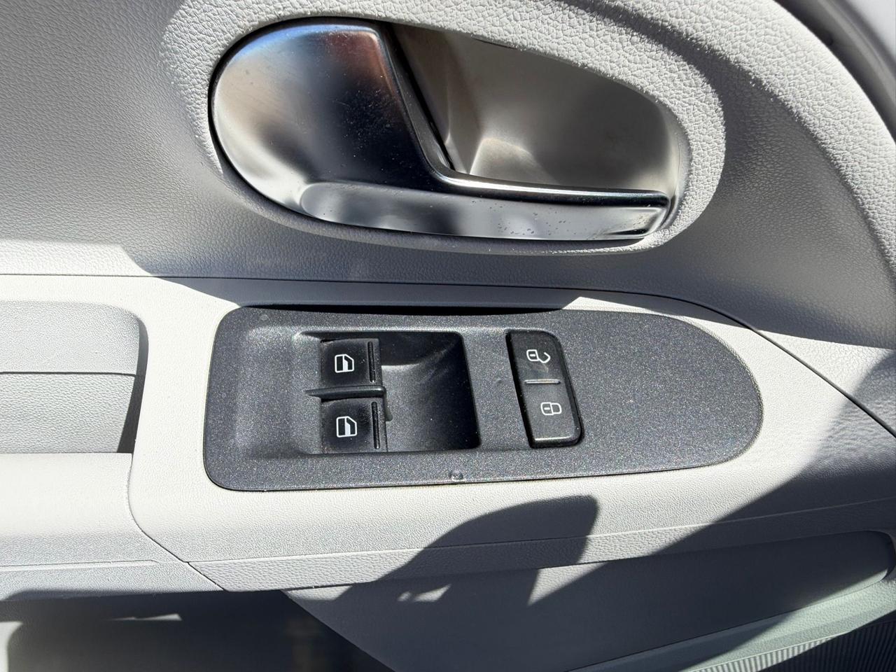 Volkswagen UP 1.0 Benzina-Anche Permuta-Garanzia