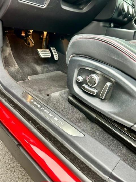 Jaguar E-Pace 2.0D 180 CV AWD R dynamic Chequered Flag