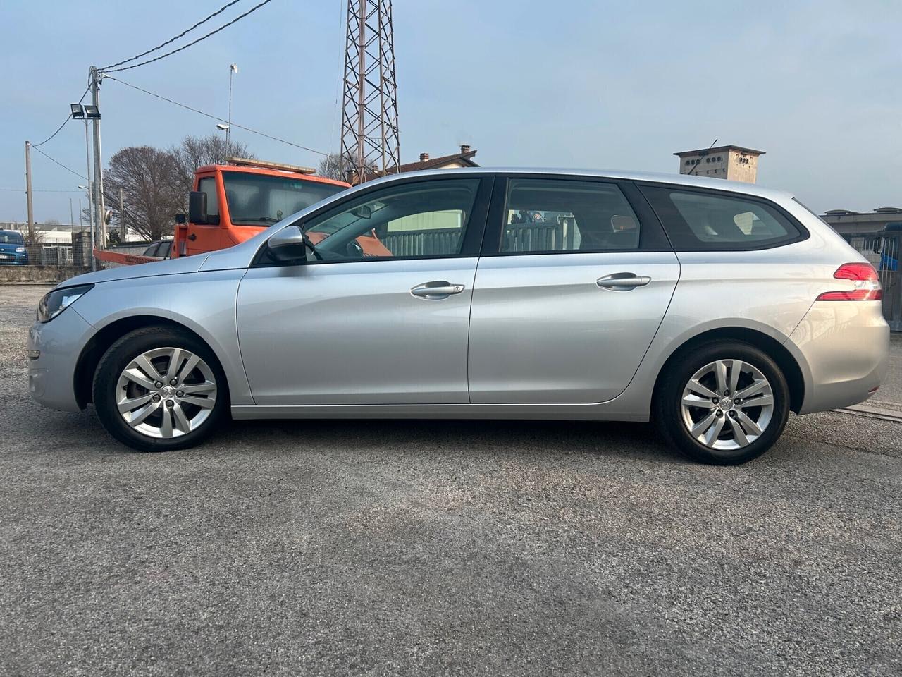 Peugeot 308 BlueHDi 120 S&S SW Business