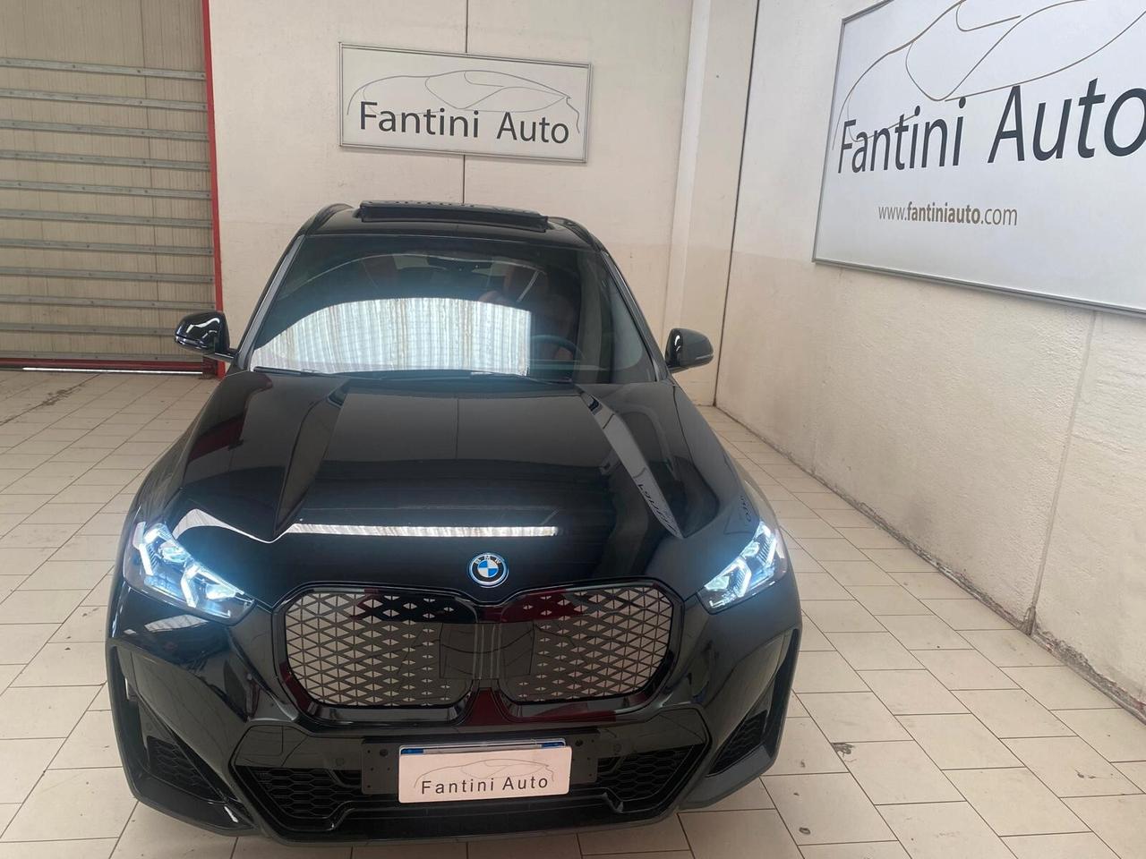 BMW iX1 eDrive20 Pacchetto M Sport Pro-Ok Neopatentati-LEGGI SOTTO