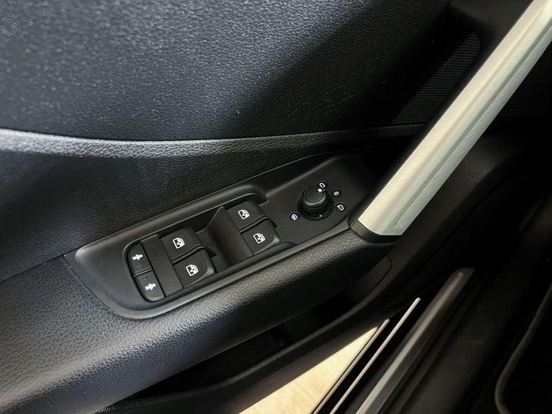 Audi Q2 30 TDI S tronic Business Advanced